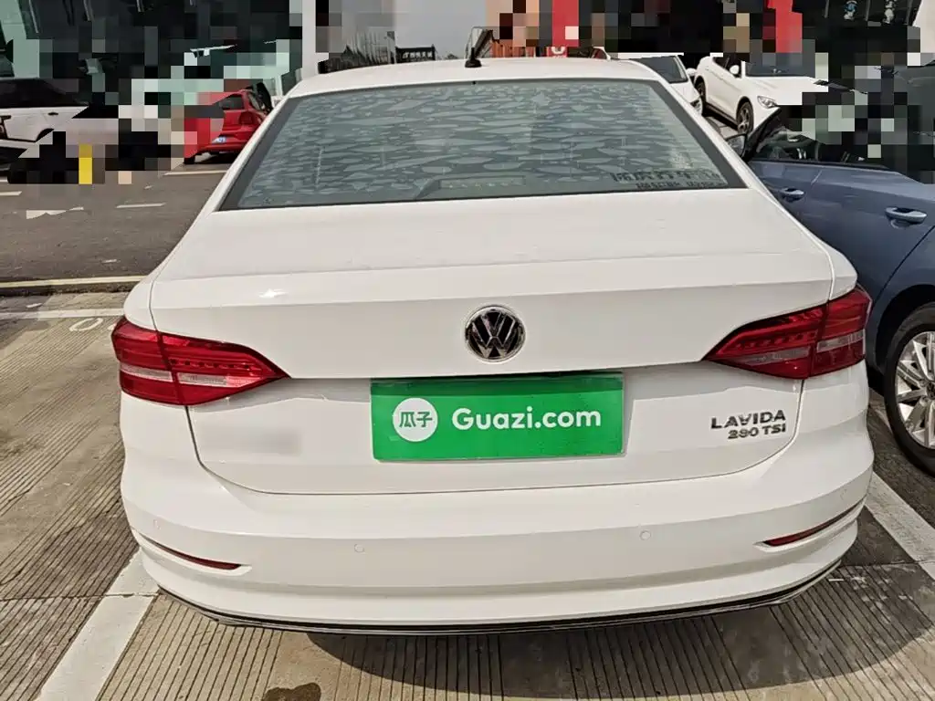 Volkswagen Lavida — миниатюра 6