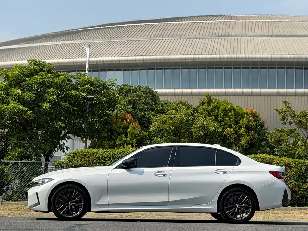 BMW 3 Series — миниатюра 7