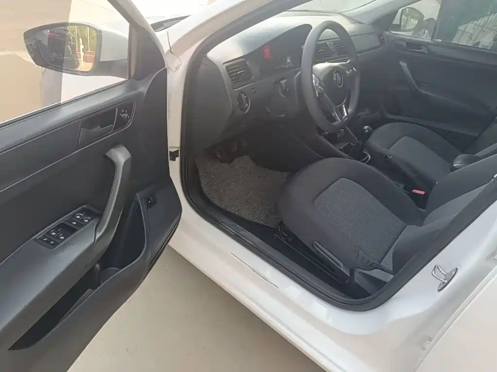 Volkswagen Santana — миниатюра 16