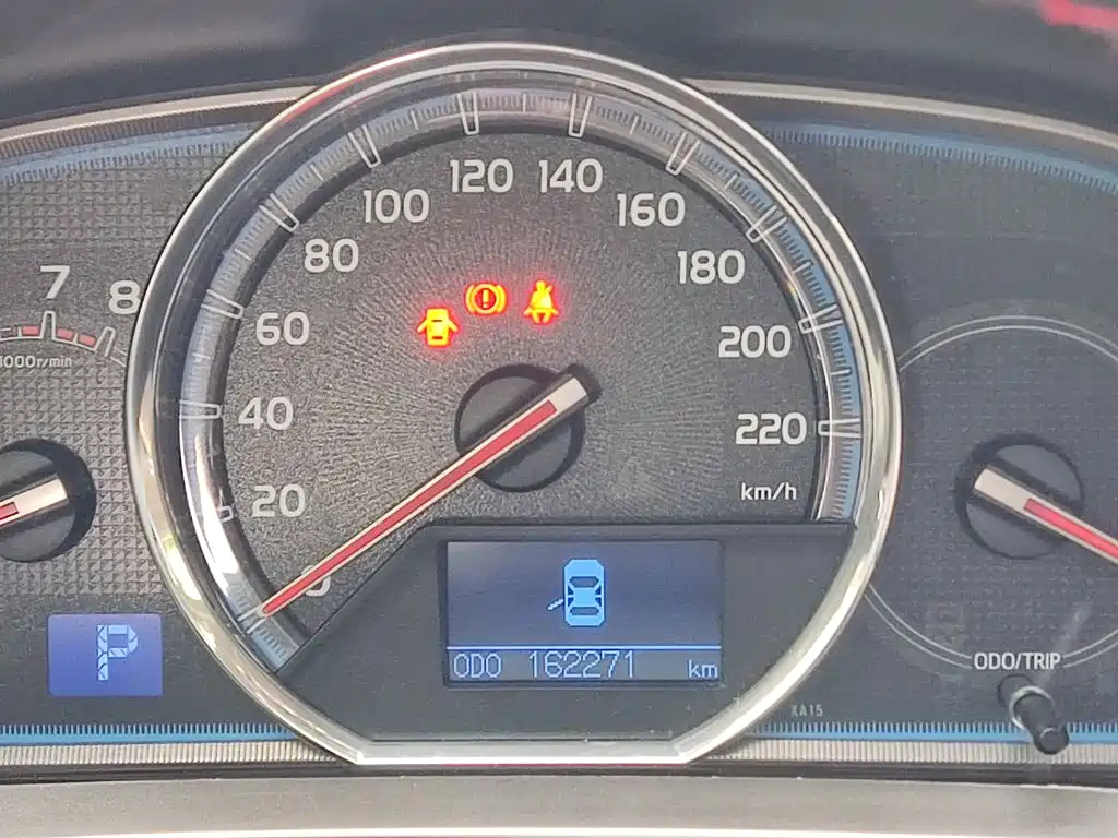 Toyota RAV4 — миниатюра 8