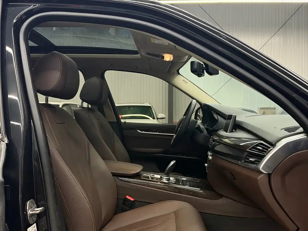 BMW X5 (Import) — миниатюра 5