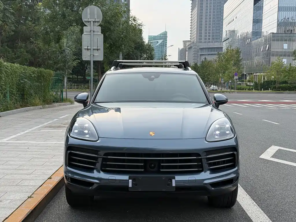 Porsche Cayenne — миниатюра 3