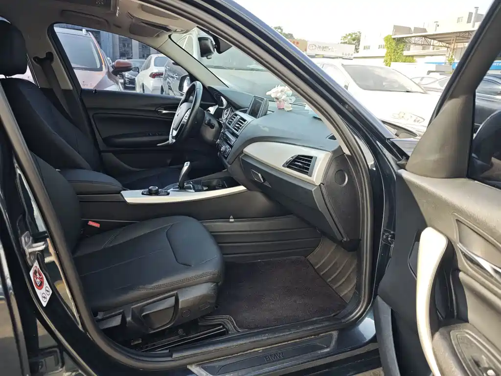 BMW 1 Series (Import) — миниатюра 9