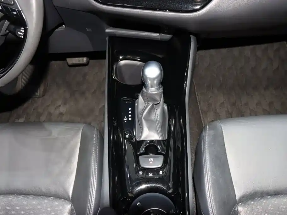 Toyota IZOA — миниатюра 15