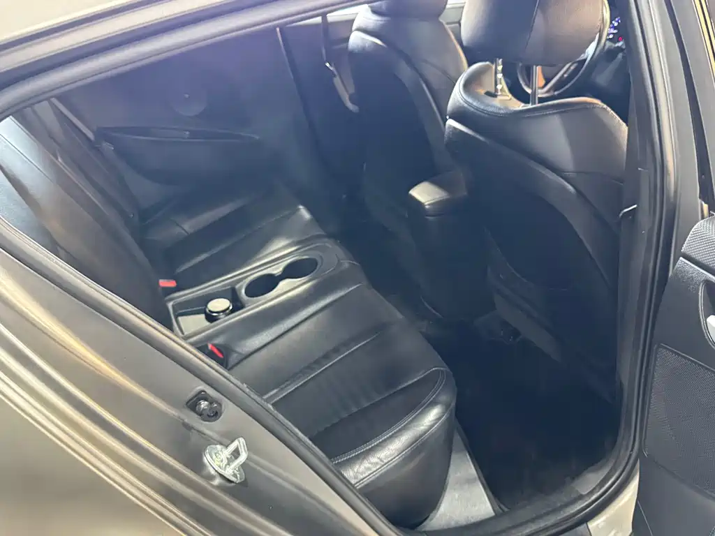 Hyundai Veloster — миниатюра 7
