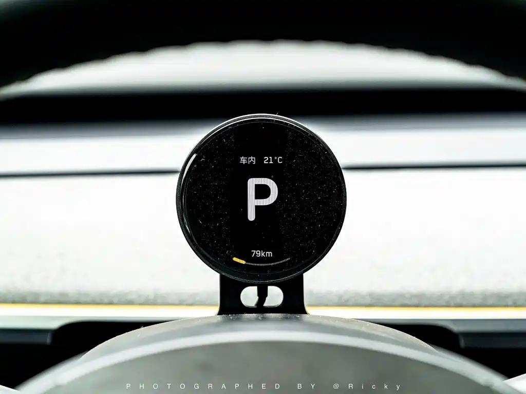 Tesla Model Y — миниатюра 5