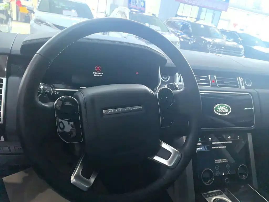 Land Rover Range Rover — миниатюра 12