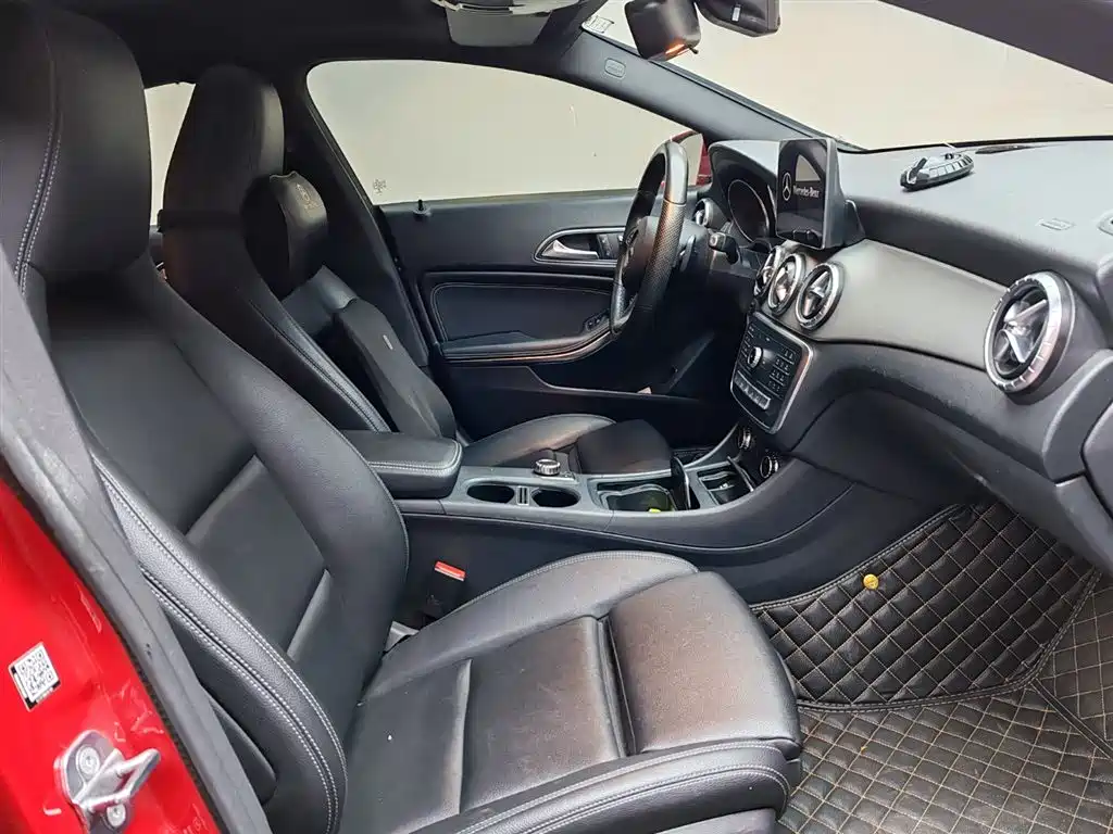 Mercedes-Benz CLA 2018 CLA 200 Fashion
