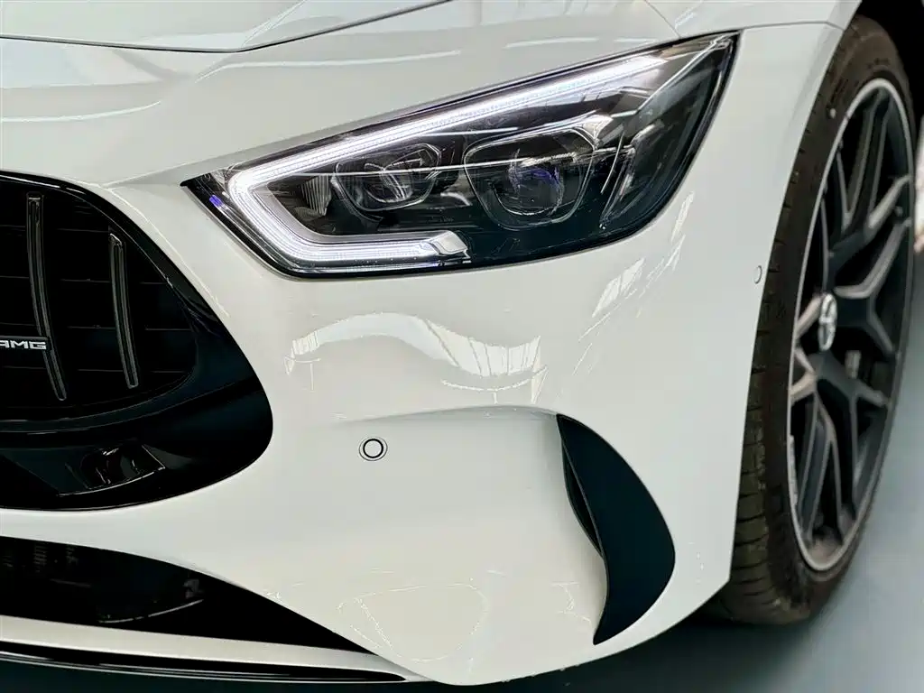 MERCEDES-BENZ AMG GT