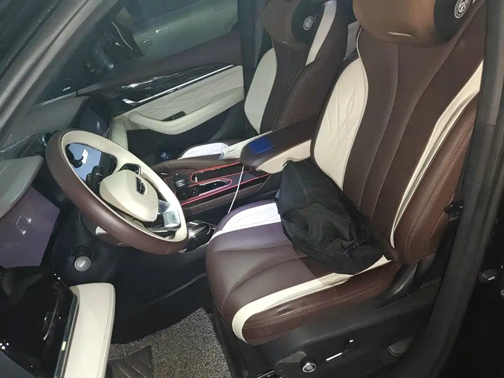 Geely Xingyue L — миниатюра 8