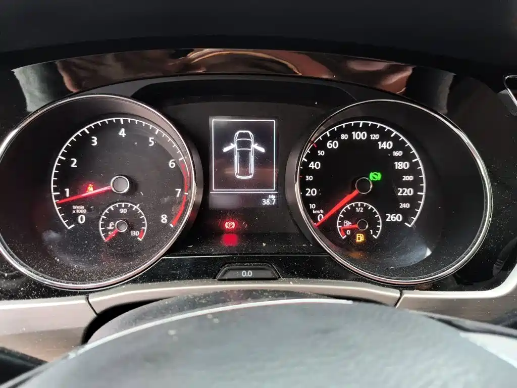 Volkswagen Touran — миниатюра 4