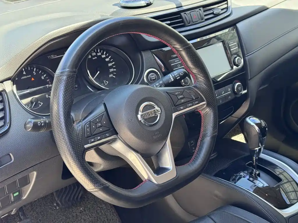 Nissan X-Trail — миниатюра 10