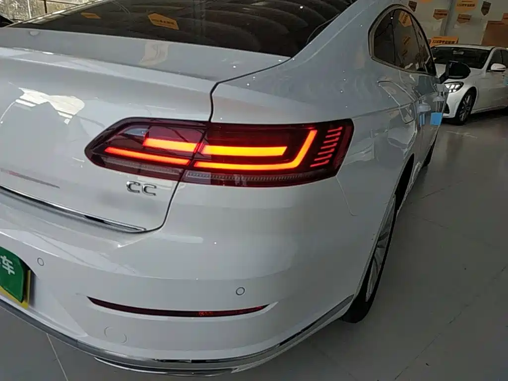 Volkswagen CC — миниатюра 8