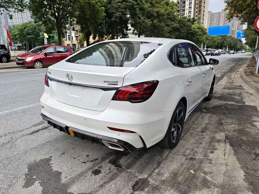 MG MG6 — миниатюра 13