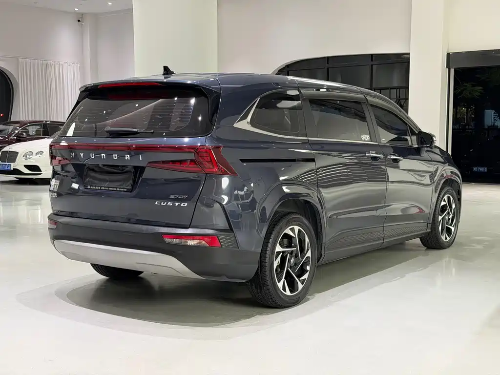 Hyundai Custo — миниатюра 14