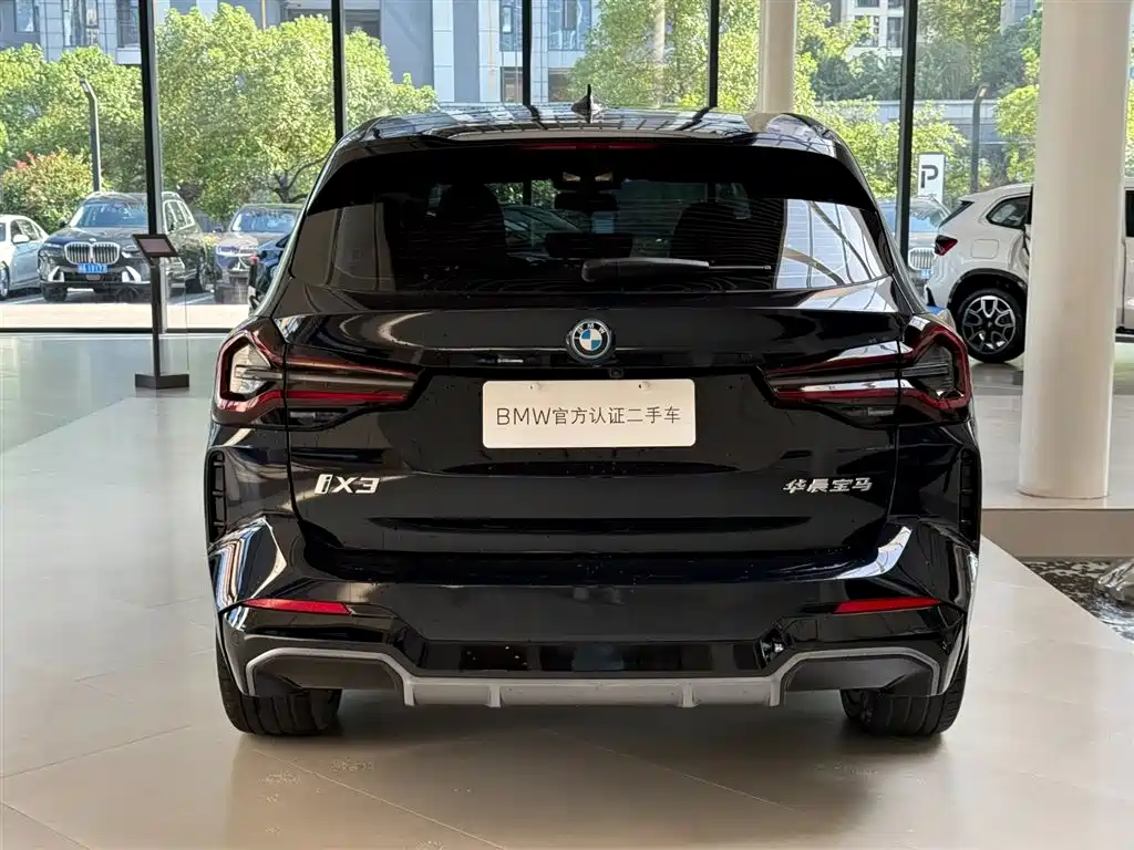 BMW iX3 — миниатюра 4