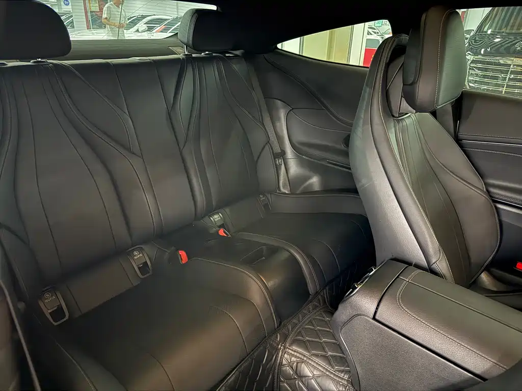 Mercedes-Benz CLE — миниатюра 10