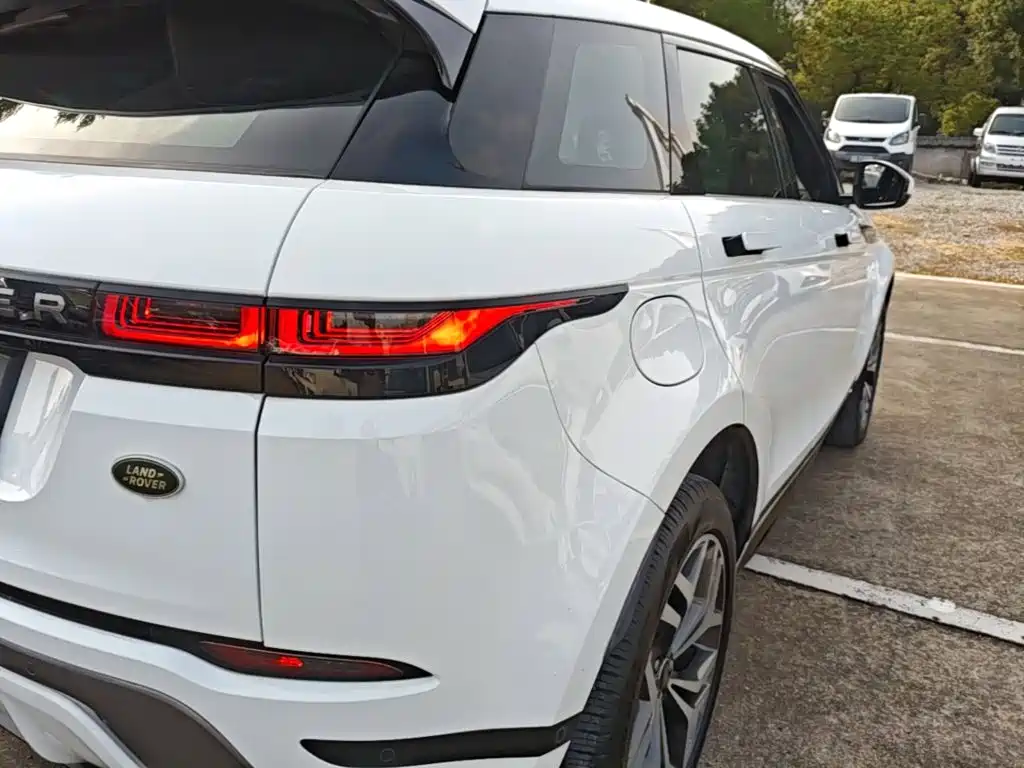 Land Rover Evoque — миниатюра 8