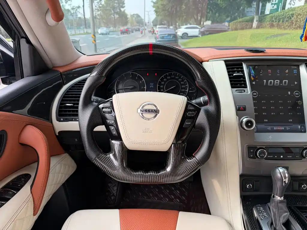 Nissan Patrol — миниатюра 14