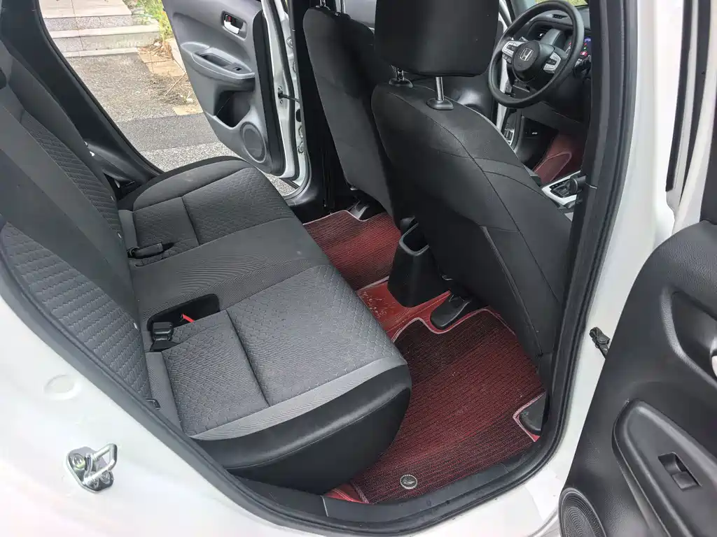 Honda Fit — миниатюра 11