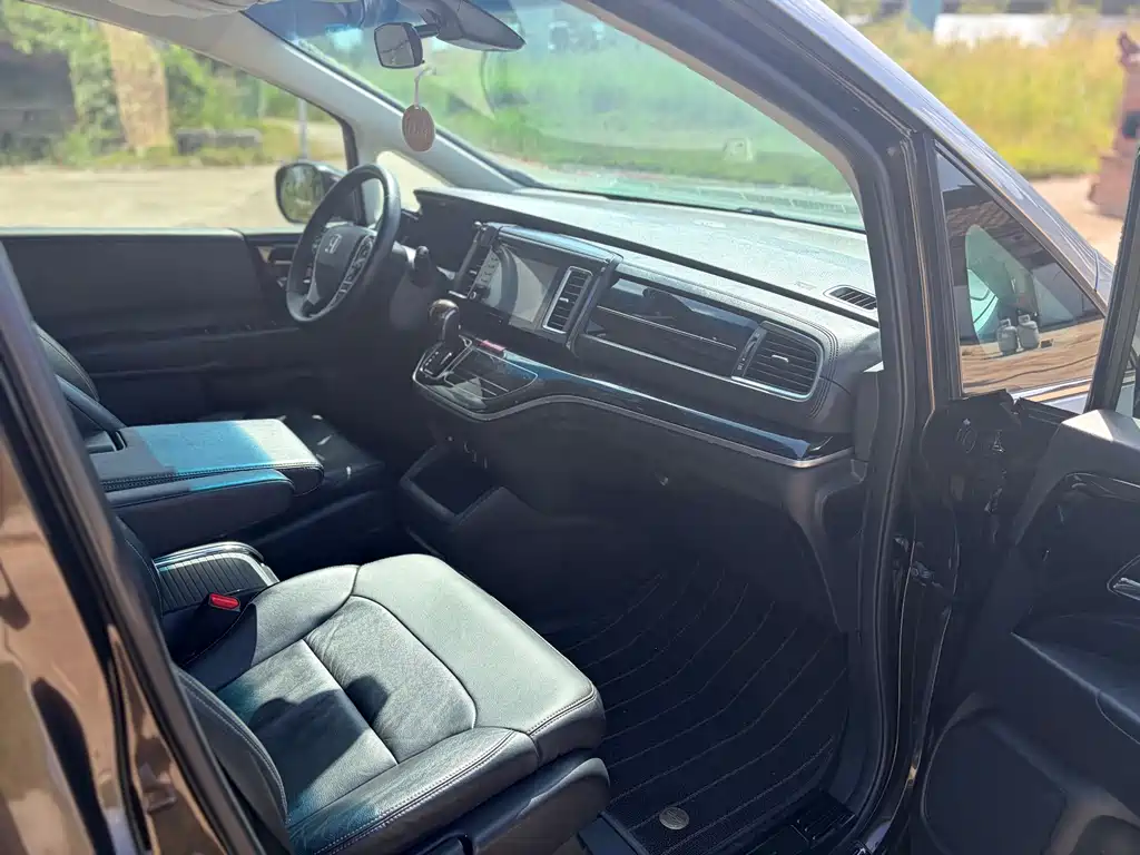 Honda Elysion — миниатюра 10