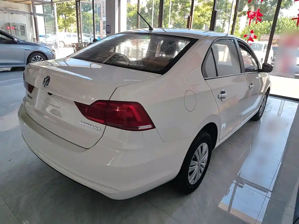 Volkswagen Santana — миниатюра 7