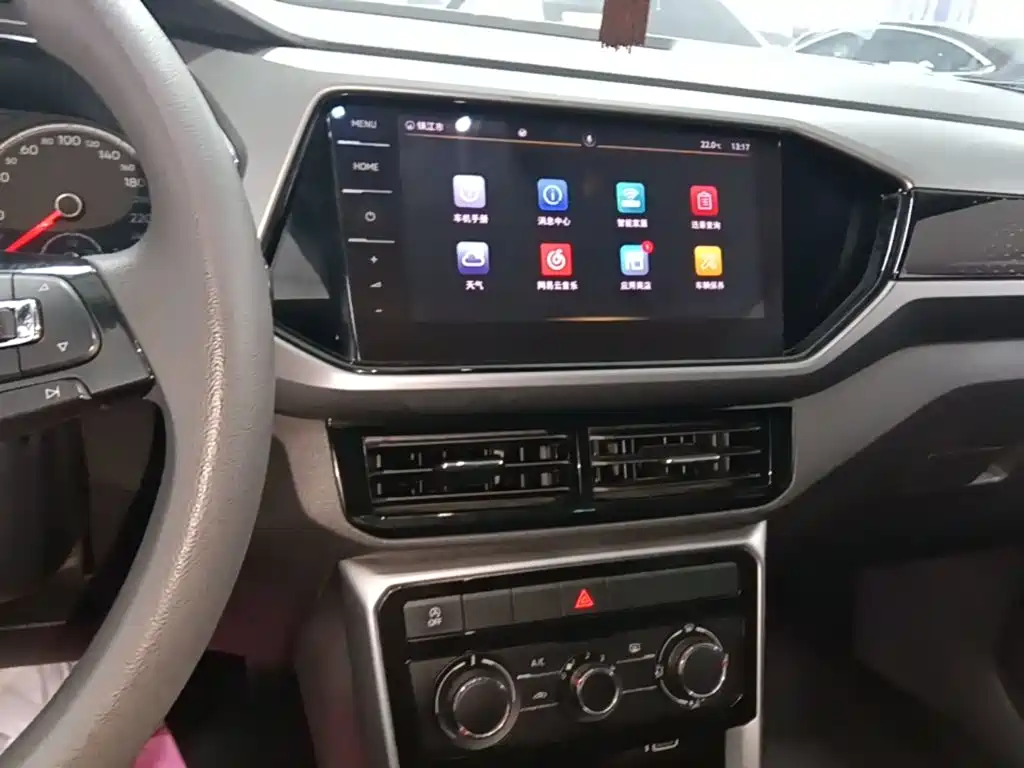 Volkswagen T-Cross — миниатюра 13