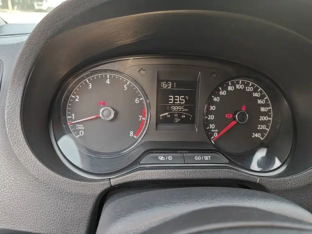 Volkswagen Polo — миниатюра 12