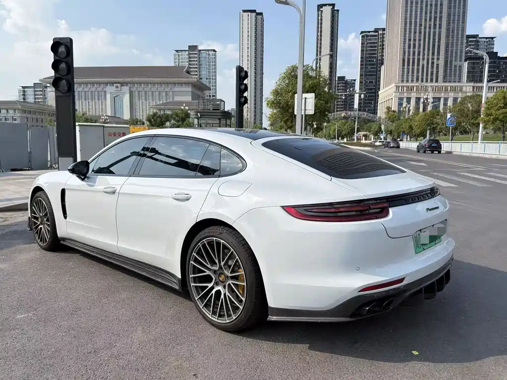 Porsche Panamera Hybrid — миниатюра 4