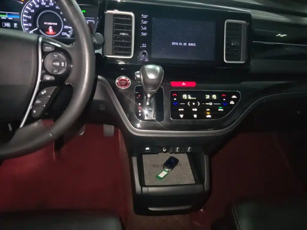 Honda Elysion — миниатюра 14
