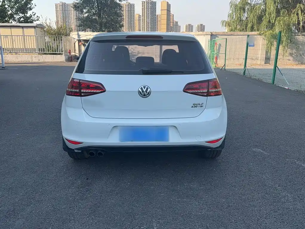 Volkswagen Golf — миниатюра 8