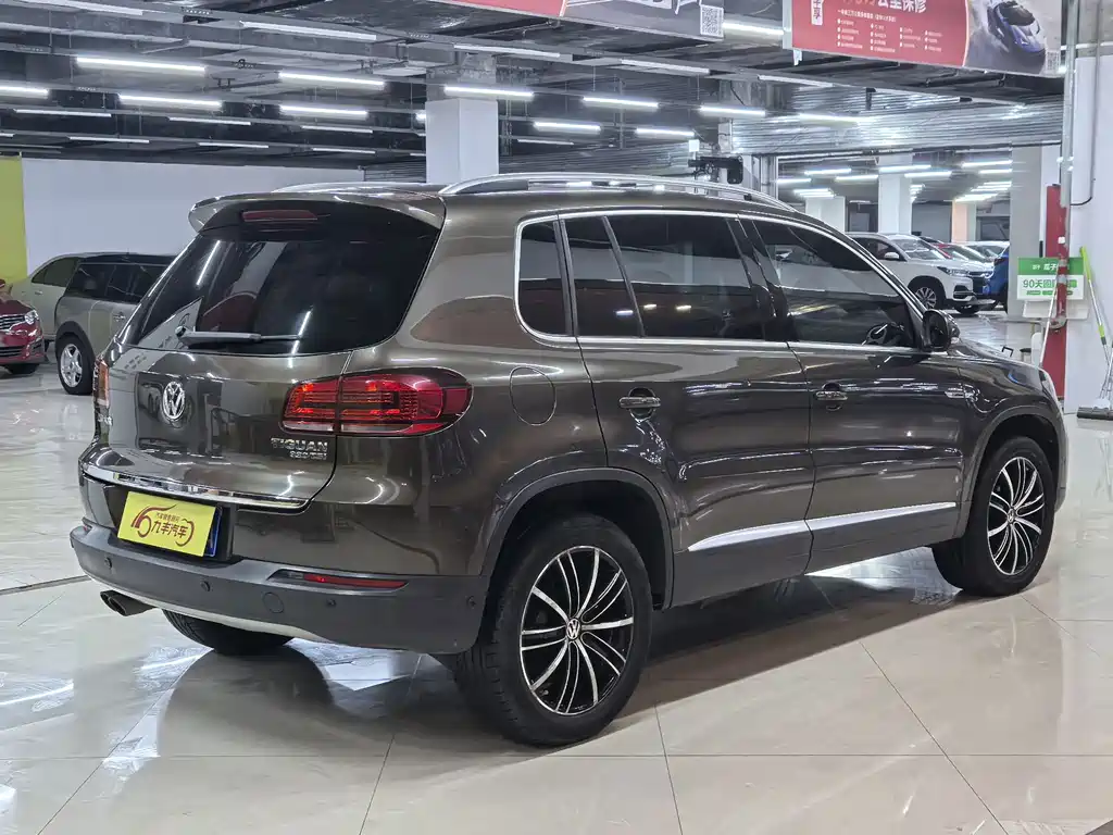 Volkswagen Tiguan — миниатюра 4