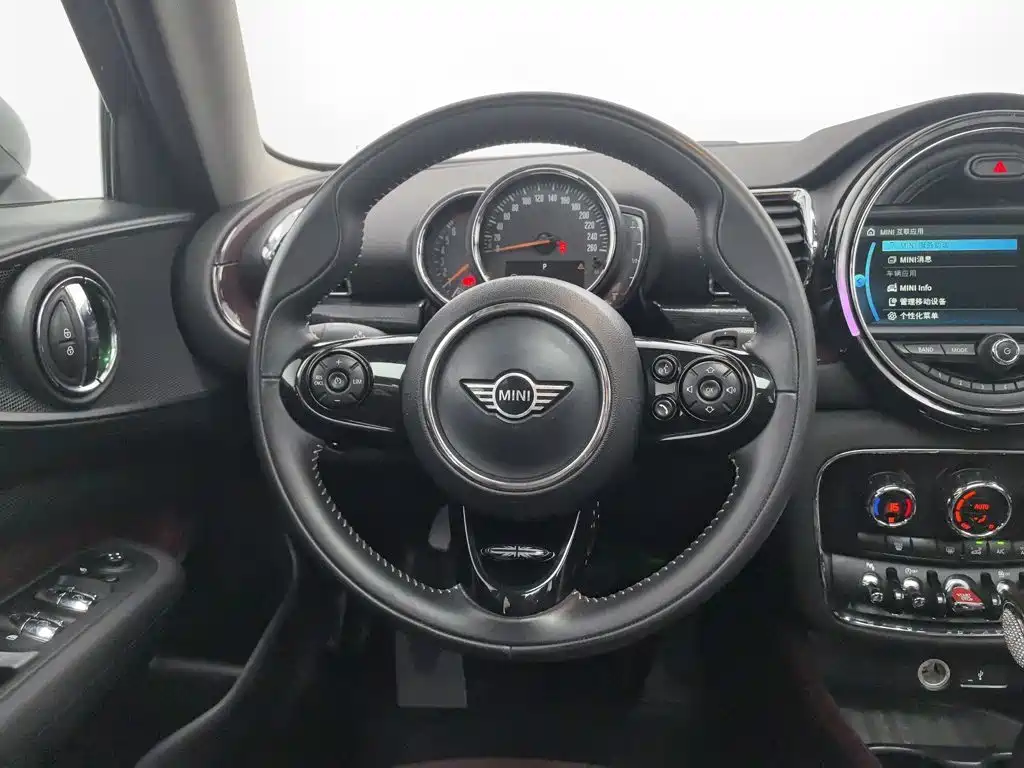 MINI Mini Clubman — миниатюра 11