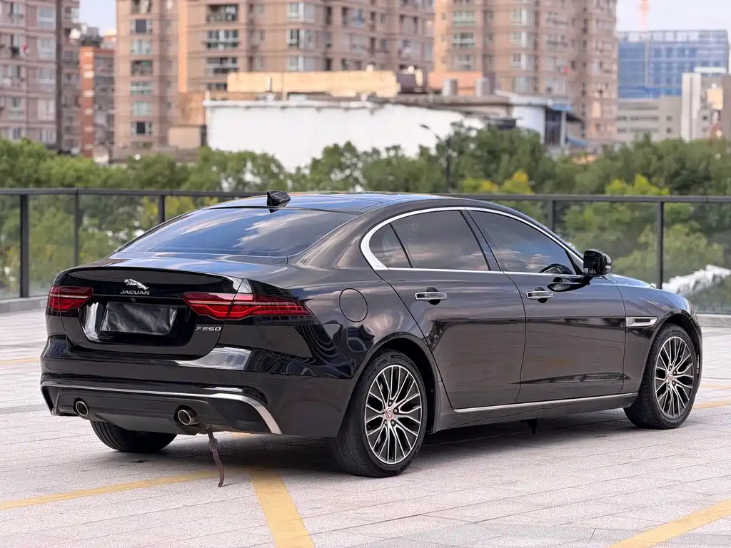 Jaguar XEL — миниатюра 15