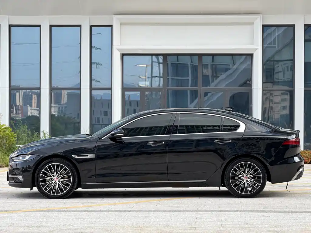 Jaguar XEL — миниатюра 17