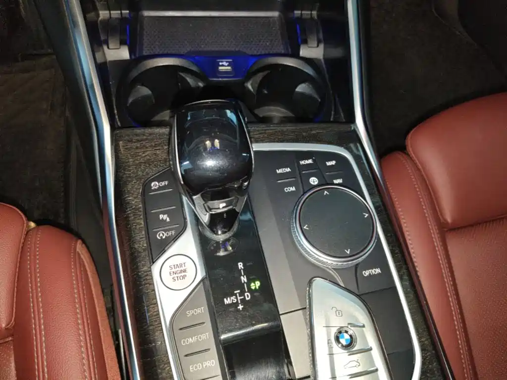 BMW 3 Series — миниатюра 14
