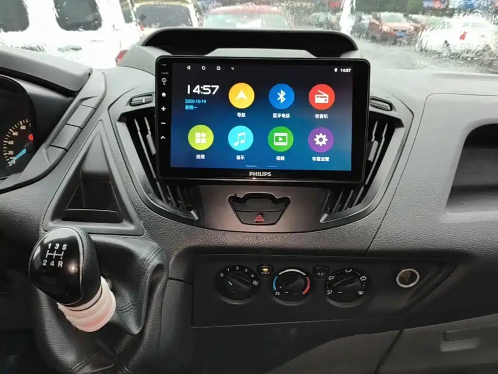 Ford Transit — миниатюра 13