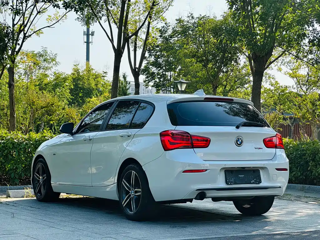 BMW 1 Series (Import) — миниатюра 14