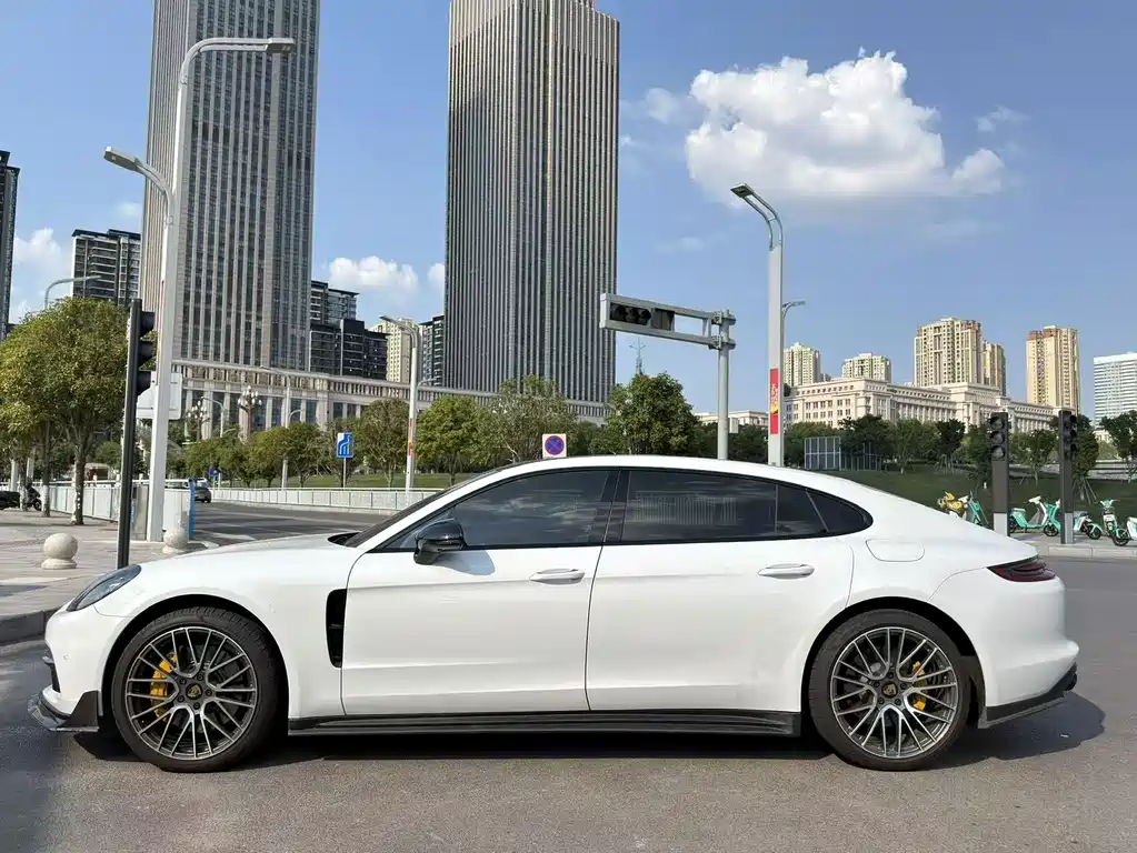 Porsche Panamera Hybrid — миниатюра 3