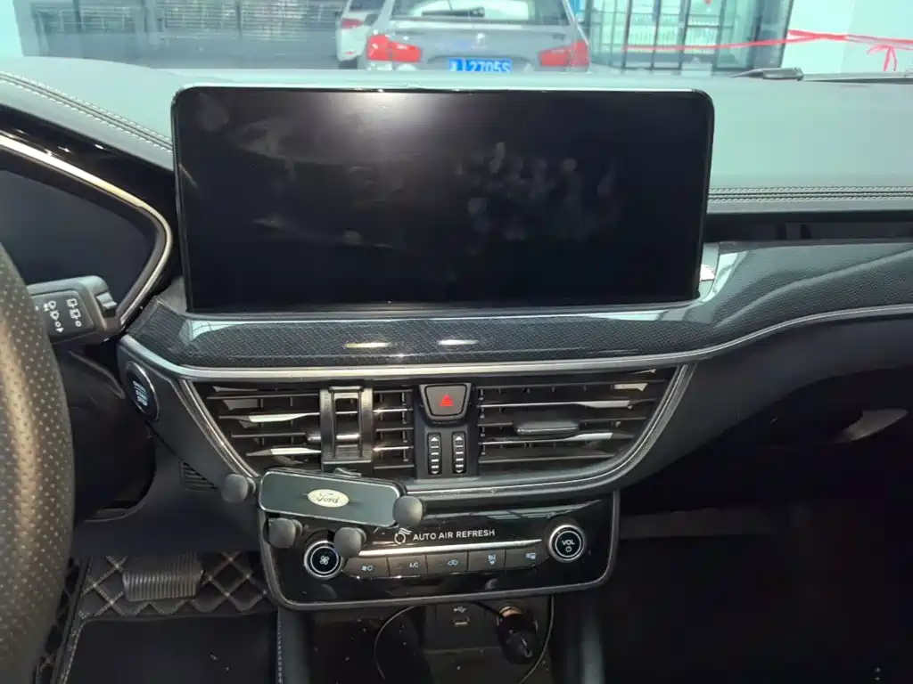 Ford Focus — миниатюра 9