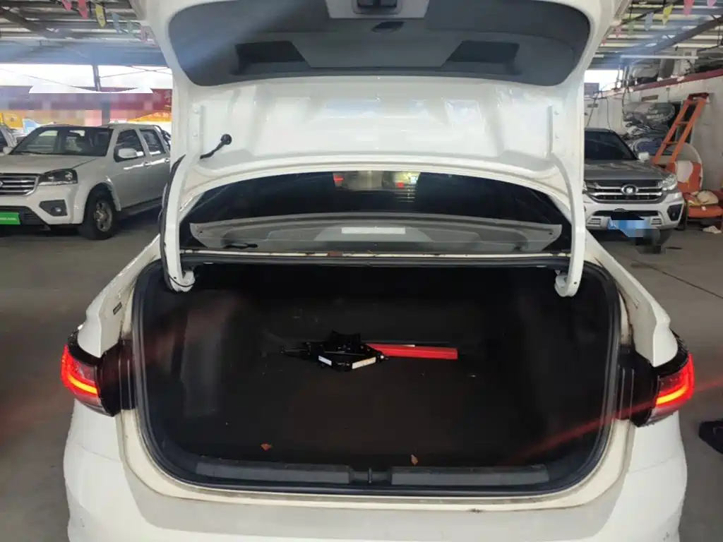 Volkswagen Lavida — миниатюра 19