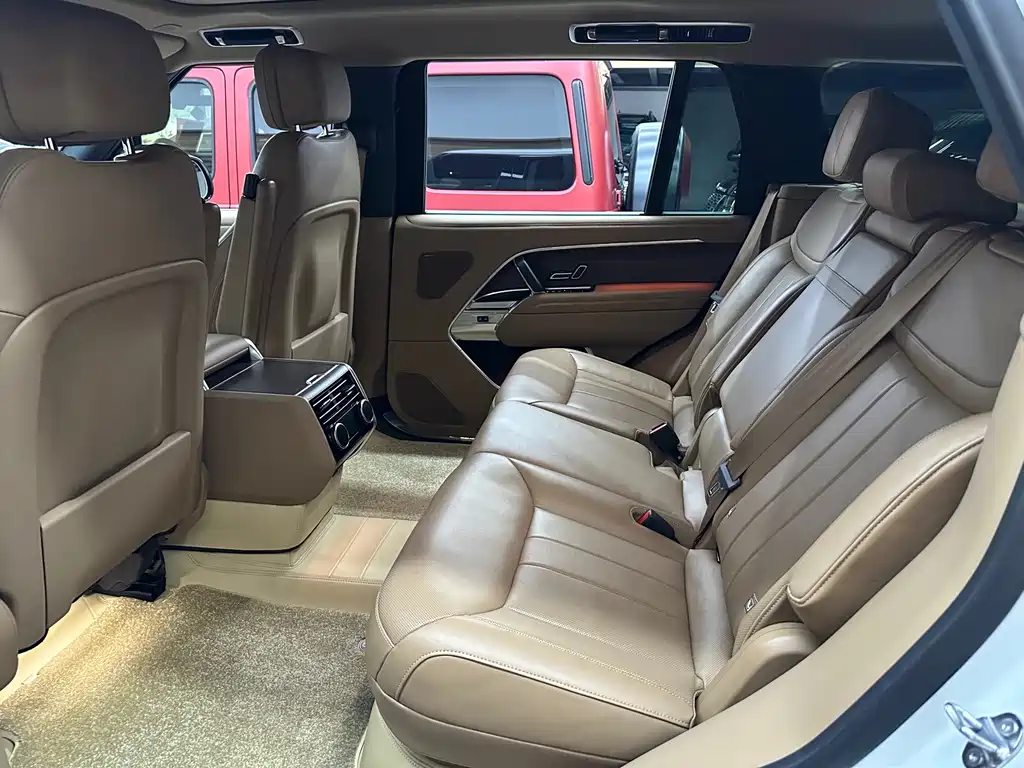 Land Rover Range Rover — миниатюра 10