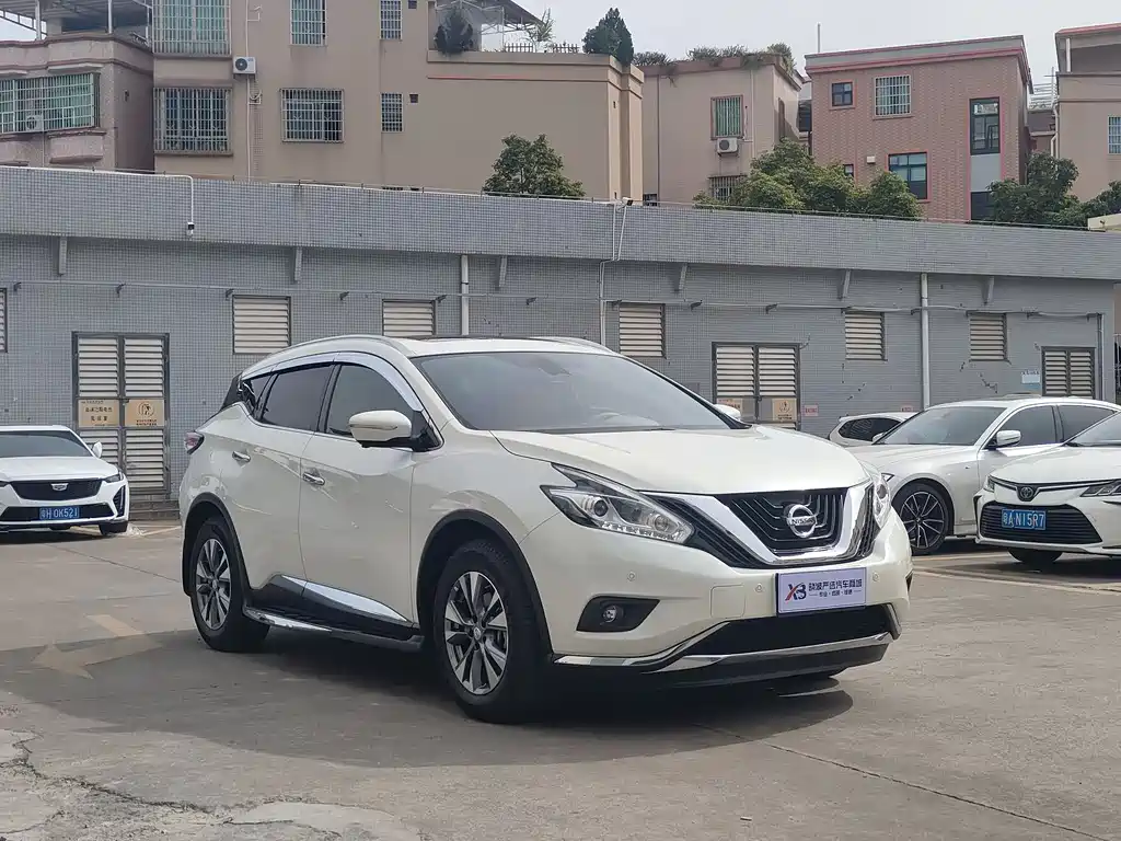 NISSAN LOULAN