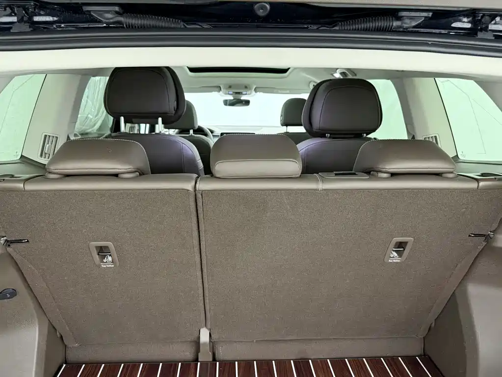 Volkswagen Viloran 380TSI Premium Edition, фото 17