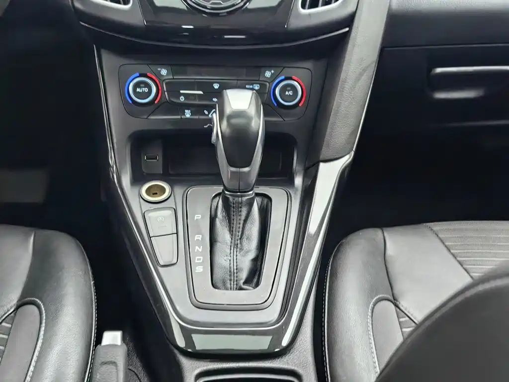 Ford Focus — миниатюра 13