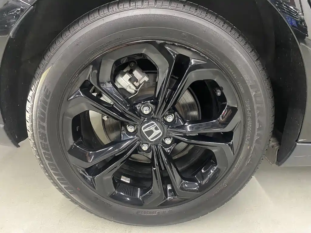Honda Accord — миниатюра 17