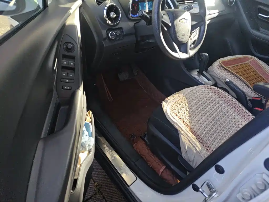 Chevrolet Trax — миниатюра 14