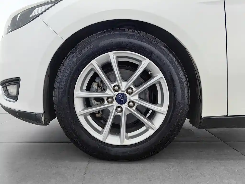 Ford Focus — миниатюра 17