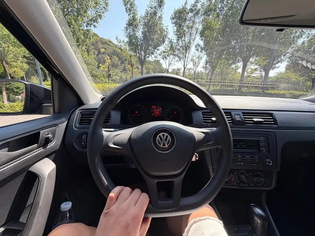 Volkswagen Santana — миниатюра 11