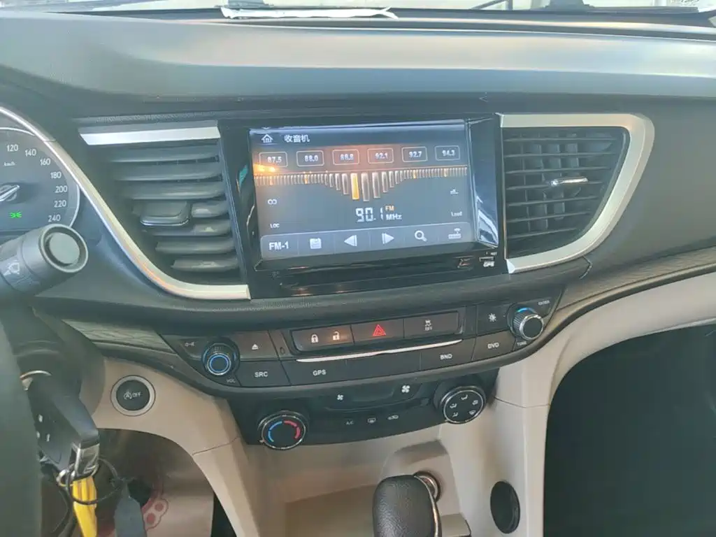 Buick Excelle — миниатюра 13